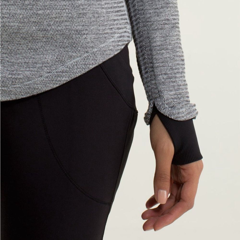 lululemon athletica Gray Long-Sleeve Half-Zip Pullover - Picture 5 of 13